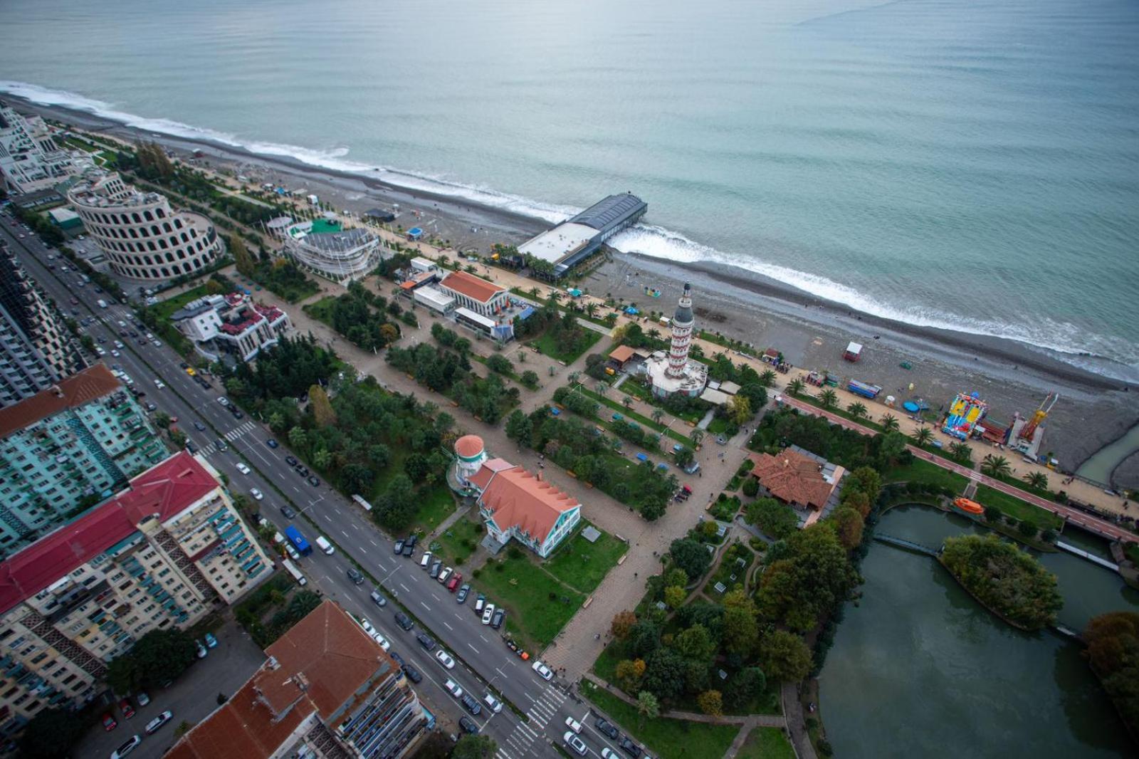 Suites Orbi City Aparthotel Batumi Esterno foto