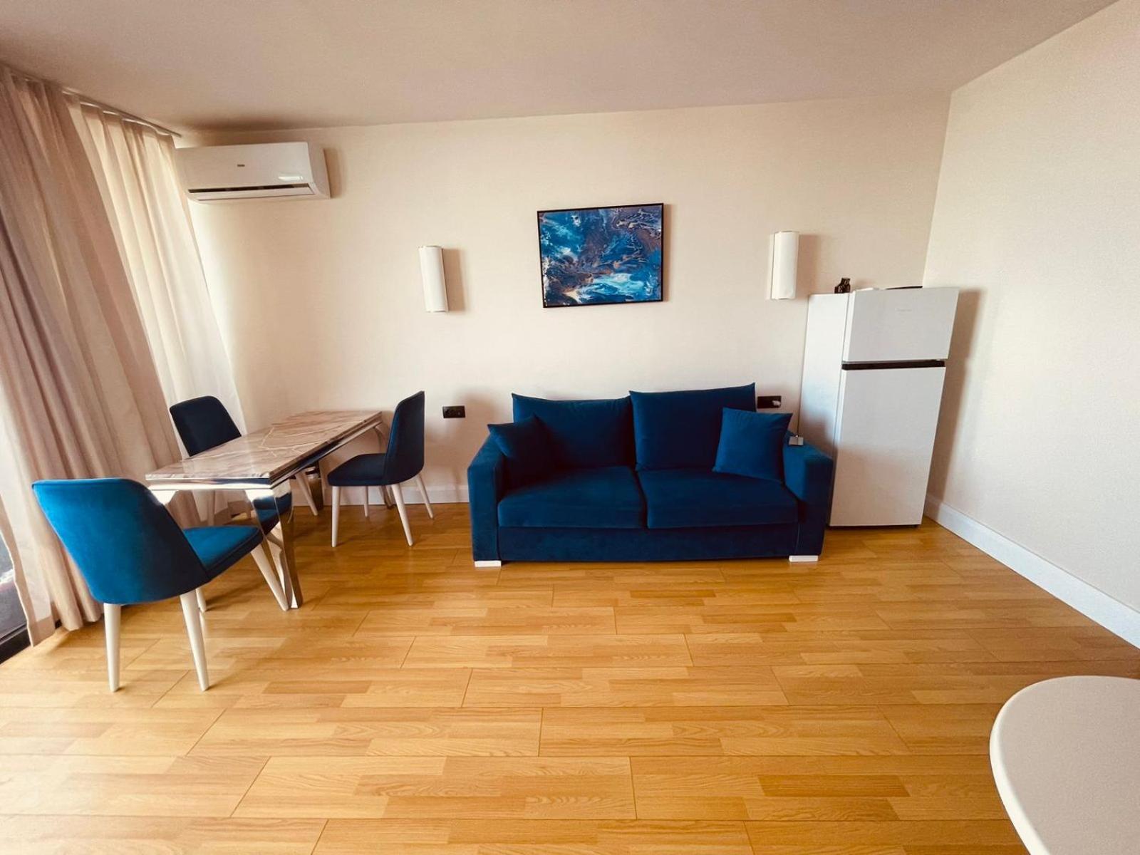 Suites Orbi City Aparthotel Batumi Esterno foto