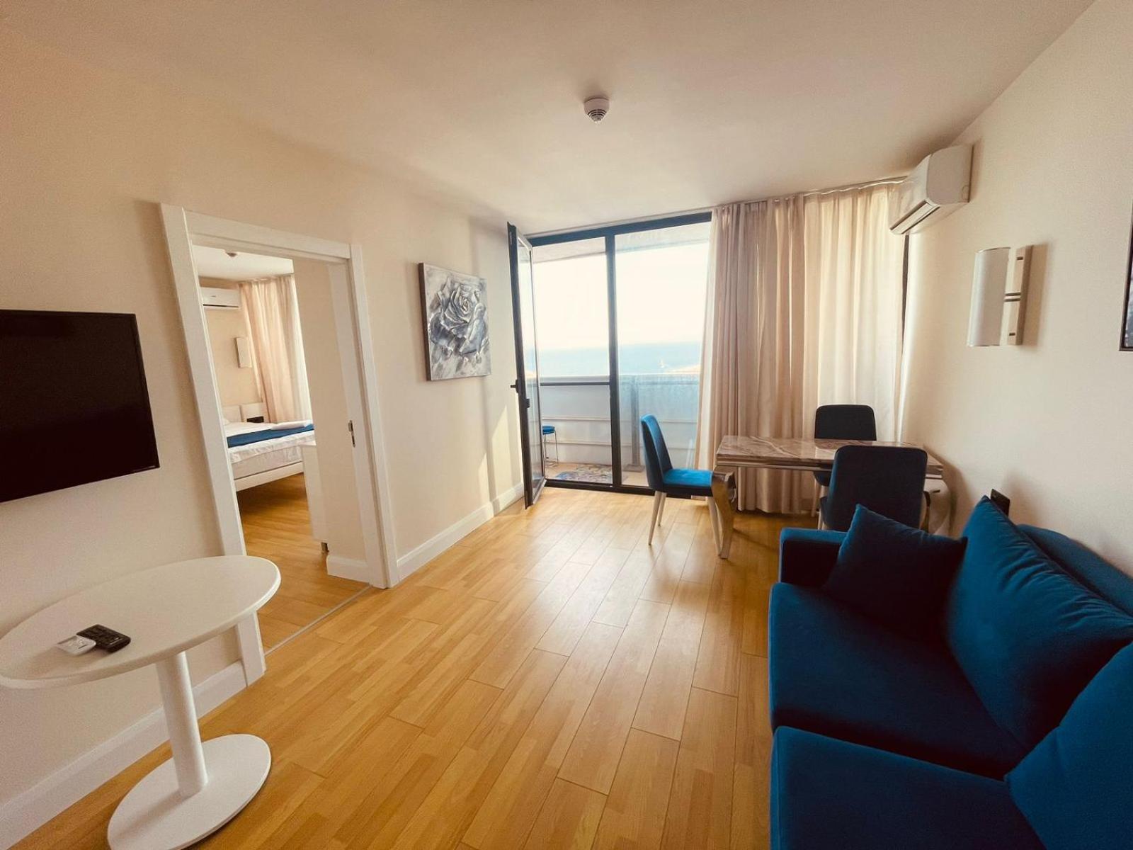 Suites Orbi City Aparthotel Batumi Esterno foto