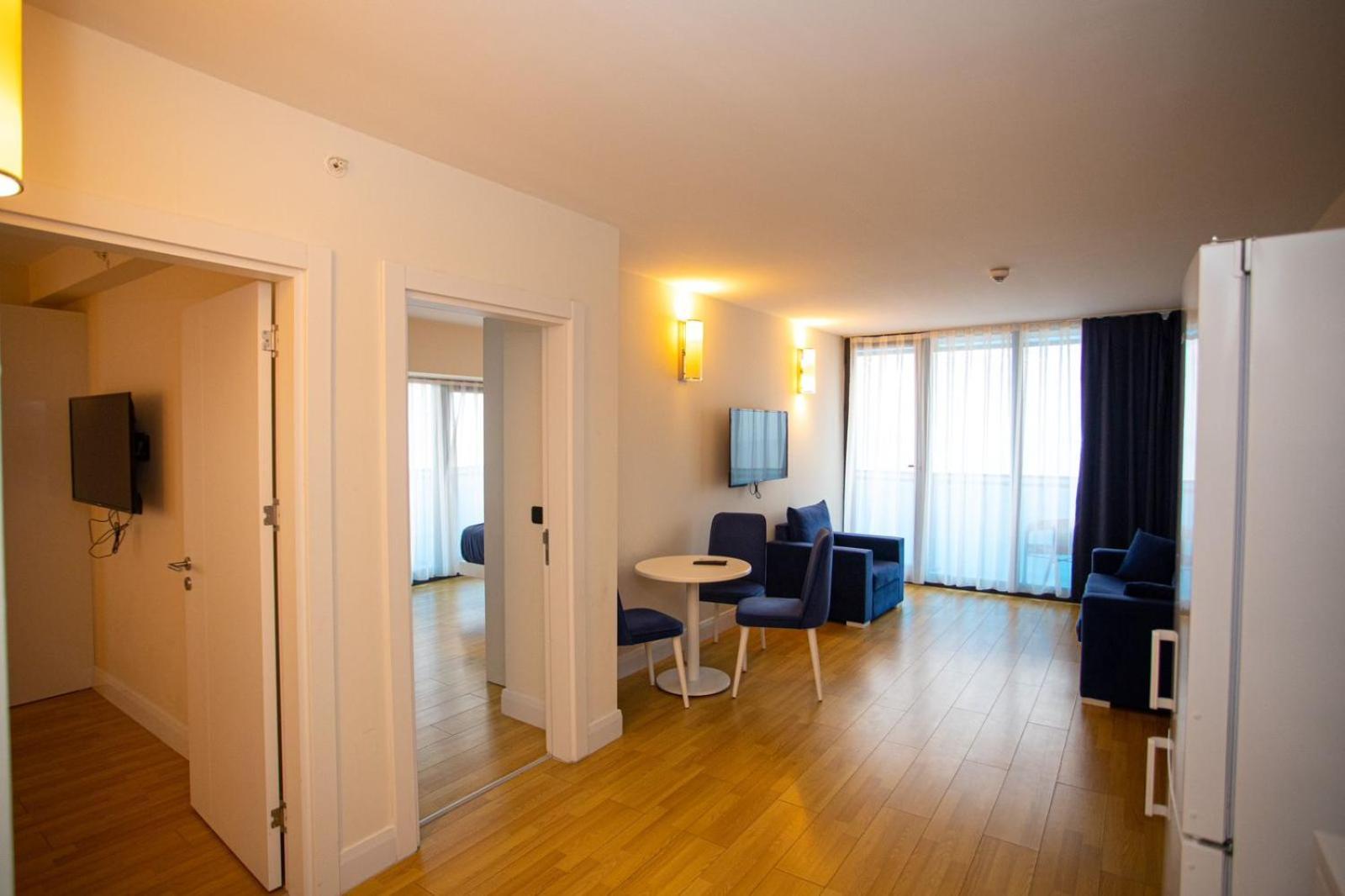 Suites Orbi City Aparthotel Batumi Esterno foto