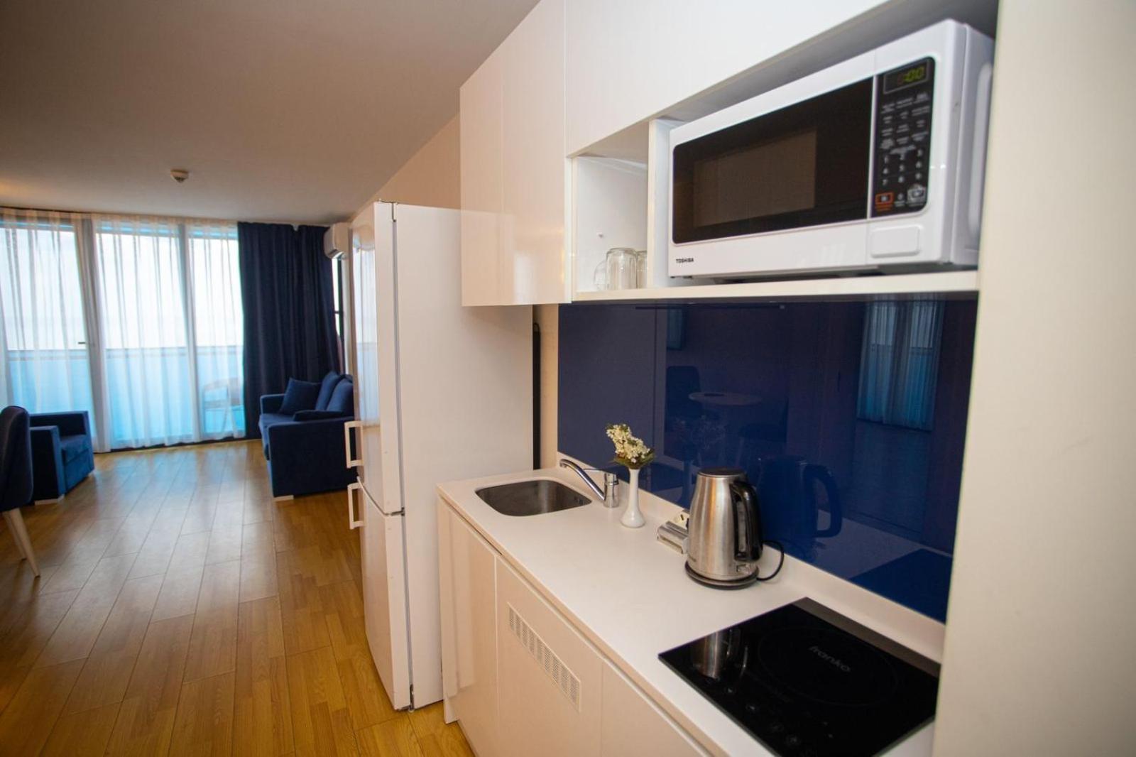 Suites Orbi City Aparthotel Batumi Esterno foto