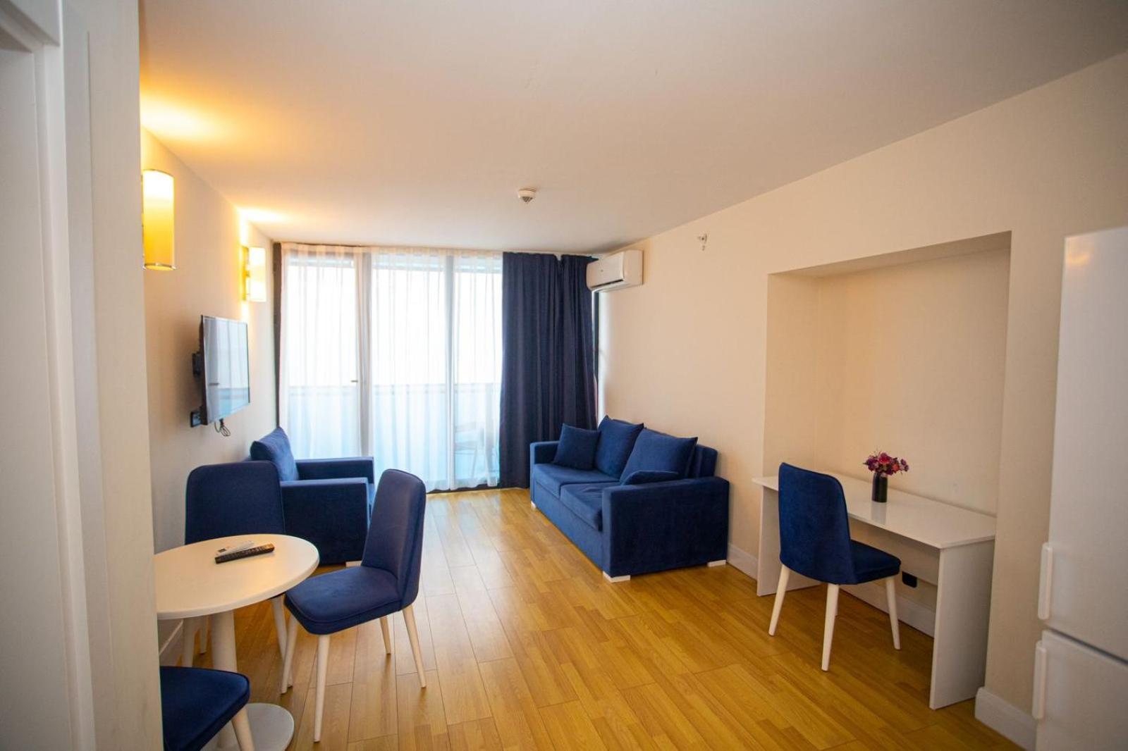 Suites Orbi City Aparthotel Batumi Esterno foto