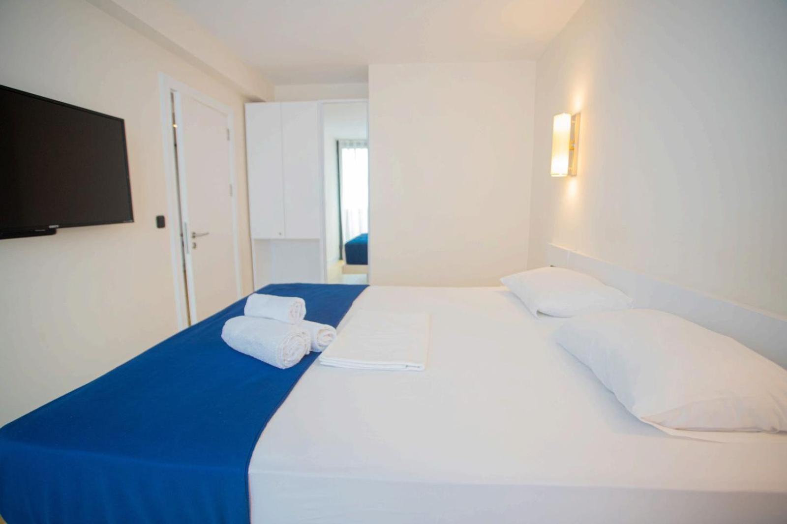 Suites Orbi City Aparthotel Batumi Esterno foto