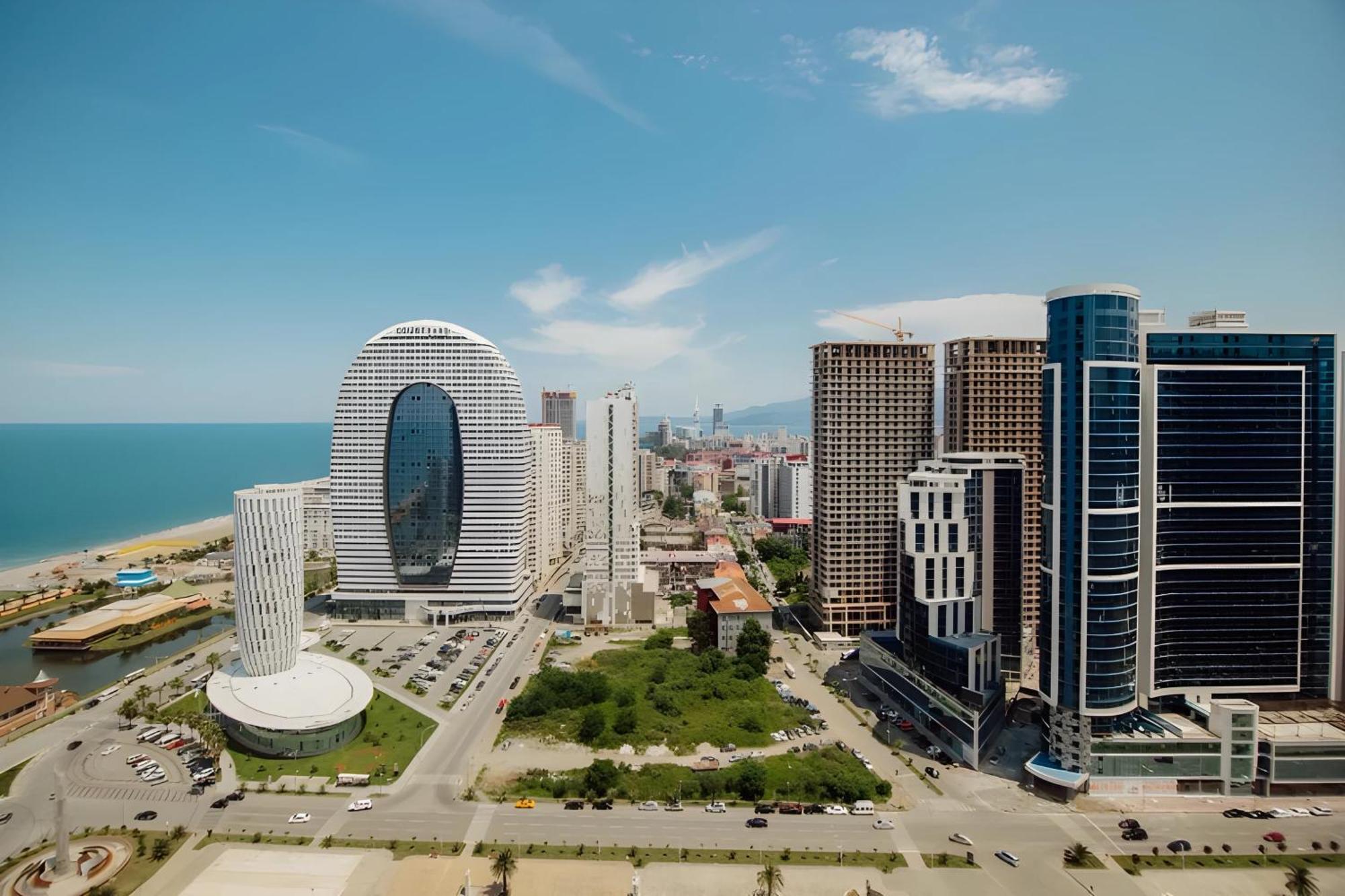 Suites Orbi City Aparthotel Batumi Esterno foto